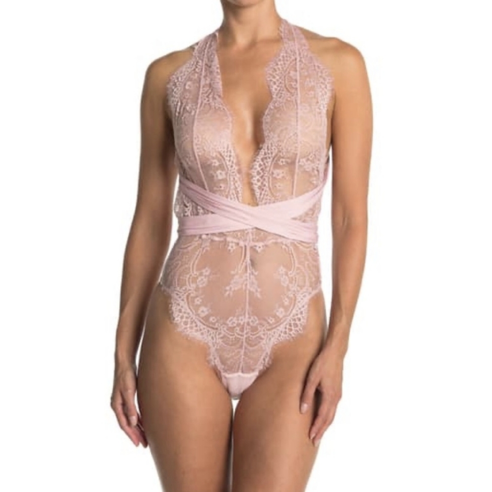 {Free People} Brand New Showoff Bodysuit